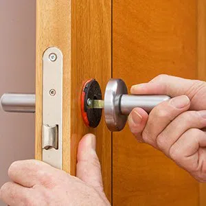 Father Son Locksmith Store River Grove, IL 708-297-9138 - broken-key-extraction